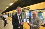 Tickets für Bus und Bahn im Land: Winfried Hermann verabschiedet sich mit einem Wisch