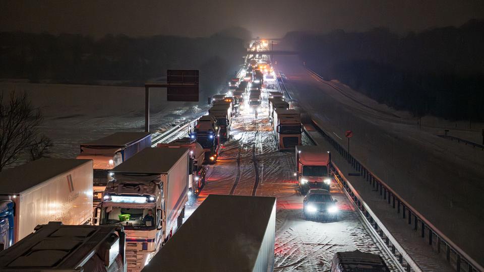 Warum Hessen anfällig für lange Staus ist - und was Autofahrer tun können