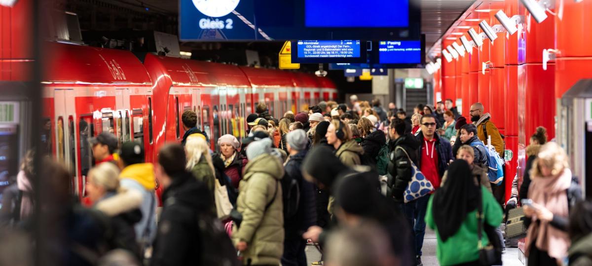Störung auf der Münchner Stammstrecke: Größere Verspätungen auf sieben S-Bahn-Linien