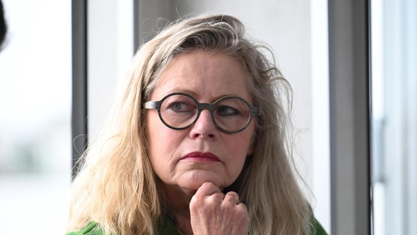 Unter den Eichen: Radspur weg – und auch die Sanierung 2028 wackelt?