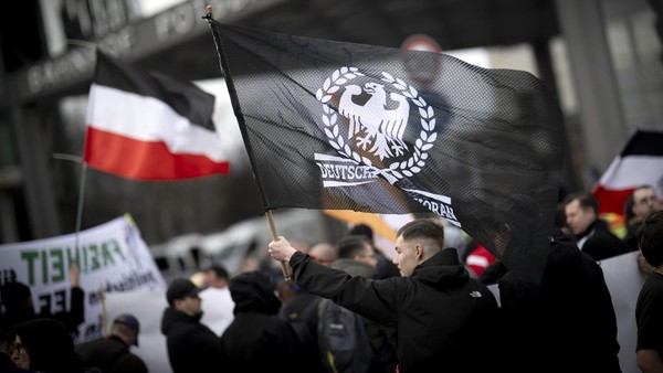„Generation Deutschlandticket“: So tickt die junge Neonazi-Szene im Ruhrgebiet