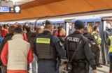 Kurz vor Champions-League-Spiel: 1000 Fans wegen Feuerwehreinsatz aus Bahnhof evakuiert
