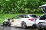 Tödlicher Unfall in Reutlingen: Frontalzusammenstoß zwischen AMG und VW – 30-Jähriger tot, zwei verletzt