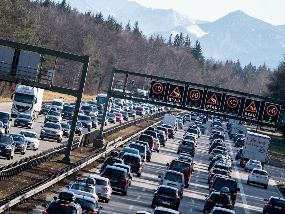 Langes Vatertags-Wochenende: Wo es auf Bayerns Straßen voll wird