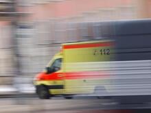 Abbiege-Unfall in Potsdam: Radfahrer von Autofahrer übersehen und angefahren