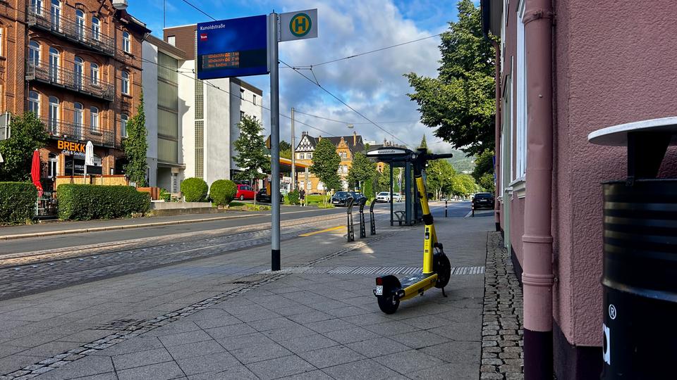 Neue E‑Scooter-Regeln in Kassel: Ärger mit zwei Anbietern