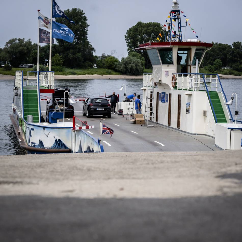 Schiffahrt in Düsseldorf: Der Deal zwischen Rheinbahn und Fähre steht – auch zur Kirmes