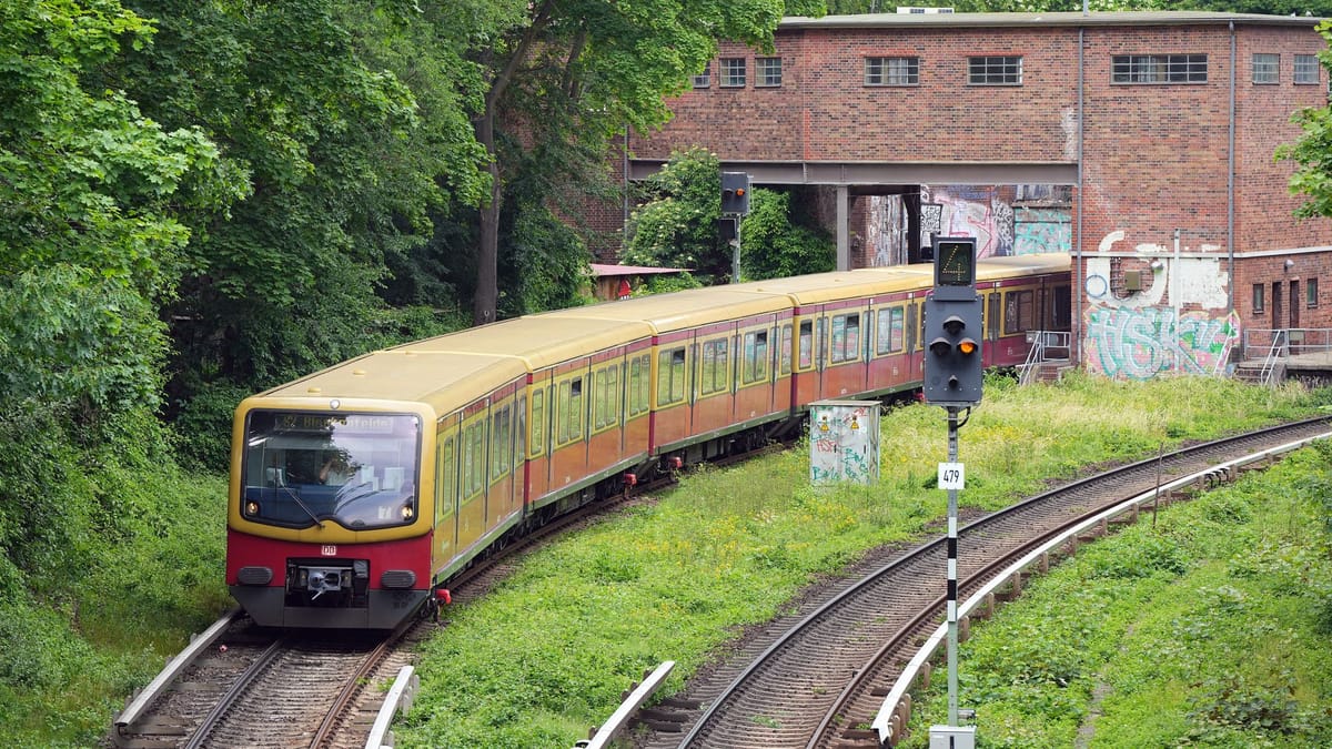 Berlin: S3 bis Erkner fährt wieder – Blitzeinschlag